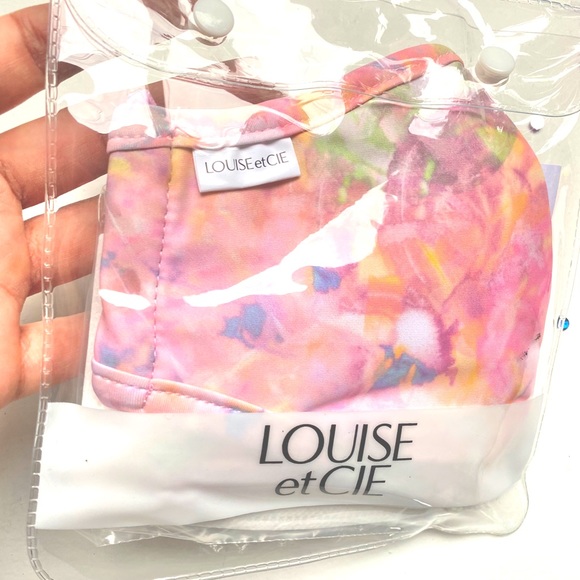 Louise et Cie Pink Tie Dye Face Mask with 3 Filter - Picture 4 of 5